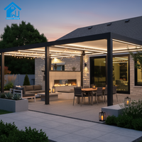 Pergola autoportante Sweet Home en aluminium thermolaqué avec toit rétractable motorisé et persiennes latérales pour jardinage extérieur
