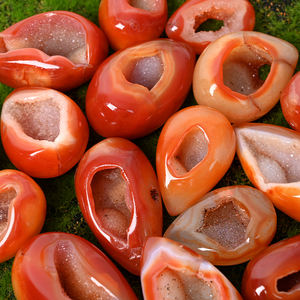 도매 천연 타원형 레드 아게이트 크리스탈 스톤 연마된 카넬리안 지오드 쿼츠 보석 홈 장식용 - Product Image 3