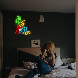 En stock: Letrero luminoso LED de neón con diseño de sombrero de vaquero y cactus, estilo western, para decoración de pared en sala de juegos, dormitorio, bar, o como regalo de cumpleaños, con cuerpo de lámpara de plástico - Product Image 5