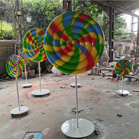Décorations géantes de Noël en fibre de verre faites à la main pour l'extérieur, en forme de sucette et de canne à sucre, pour événements commerciaux, anti-corrosion