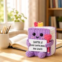 Ornement de livre en tissu haut de gamme, fait main et personnalisé, en tricot, pour les étapes importantes, avec carte : Chaque chapitre apporte une nouvelle croissance