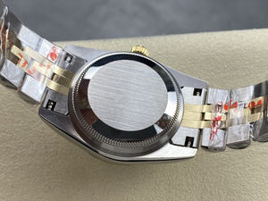Diamètre 31 mm. Équipé d'un mouvement mécanique entièrement automatique. Montres mécaniques pour hommes et femmes - Product Image 5