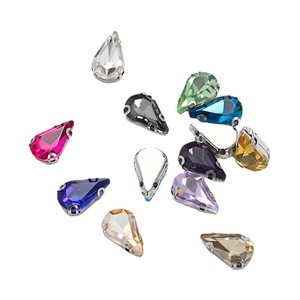 Strass en forme de goutte d'eau à 16 facettes, cristaux en verre en forme de D cousus à la main pour accessoires de robe de mariée et de chaussures DIY, vente en gros - Product Image 5
