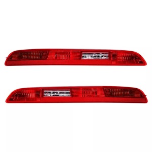 Pour la nouvelle <span class=keywords><strong>Audi</strong></span> <span class=keywords><strong>Q3</strong></span> 12-15 feux de pare-chocs arrière lentille claire clignotants feux de frein et feux arrière 12v tension - Product Image 1