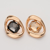Veste à boutons carrés en diamant de haute qualité Boutons en alliage de zinc géométriques irréguliers de forme spéciale Technique plaquée Tige élégante