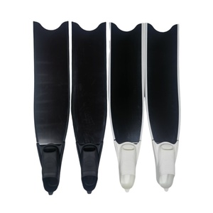 Pinne Lunghe Semitrasparenti Nere per Apnea <span class=keywords><strong>Domestica</strong></span> - Product Image 1