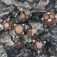 7 buah/set Rpg polihedral kustom dadu penjara berwarna-warni dan naga permainan padat Dnd dadu logam berongga