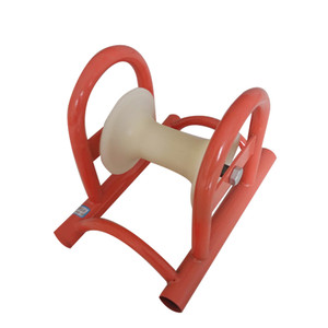 Rodillo para Cable <span class=keywords><strong>de</strong></span> Fibra Óptica con Marco <span class=keywords><strong>de</strong></span> Acero, Rueda <span class=keywords><strong>de</strong></span> Aluminio y Nylon, Diseño Arqueado para Tirar Cables, Carga Nominal <span class=keywords><strong>de</strong></span> 12/15KN - Product Image 1