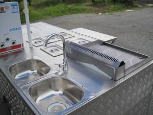 Chariot <span class=keywords><strong>à</strong></span> hot-dogs <span class=keywords><strong>mobile</strong></span> en acier inoxydable, état neuf, 2023, pour la vente de hot-dogs et de restauration rapide - Product Image 3