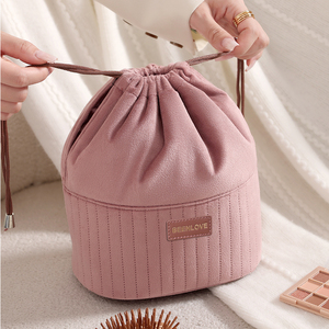 Portable Velvet Zipper Cosmetic Case Personalize <b>Make</b> <b>up</b> Pouch Velvet Quilted Makeup <b>Bag</b> - Product Image 3