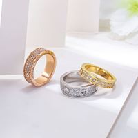 Bague de couple en acier inoxydable plaqué or 18 carats avec zircon et fermoir de sécurité, cadeau de vacances pour femme, sans nickel
