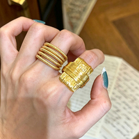 Großhandel Messing Echtvergoldeter Damen Statement-Ring Mehrsträngiger Strukturierter Offener Verstellbarer Breiter Bandring Party-Geschenk Schmuck