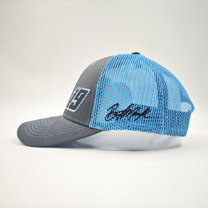 Gorra de camionero Richardson 112 de malla transpirable de color sólido ligeramente curvada con logotipo personalizado, estilo hip hop y diseño de espiga. - Product Image 6