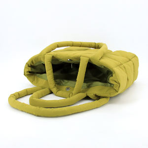 حقيبة نسائية كبيرة مبطنة جديدة وعصرية للصيف والشتاء، حقيبة رياضية خفيفة الوزن مقاومة للماء بسحاب/مفتوحة - Product Image 2