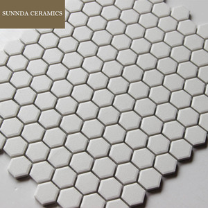 <span class=keywords><strong>Carrelage</strong></span> en céramique rond en forme de pièce de monnaie, antidérapant, blanc et <span class=keywords><strong>noir</strong></span>, pour la décoration complète du corps, pour la salle de bain, la cuisine, le sol et les murs - Product Image 2