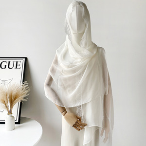 Elegante Bufanda de Poliéster con Parches de Encaje, Color Sólido, para Mujer, Ligera, Versátil, Estilo Mori, con Hilo Moiré, Ideal para el Verano - Product Image 3