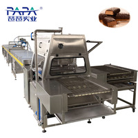 Machine à enrober et refroidir le chocolat Papa New Design avec tunnel de refroidissement pour la vente