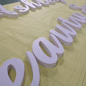 مخصص رخيصة في الهواء الطلق الليزر قطع 3D الأبجدية لافتات ألواح الفلين رسمت استقبال الزخرفية البلاستيك Pvc علامات إلكتروني - Product Image 5