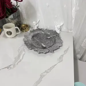 Retro Silver Reef Charger Plates For Dinner Wedding Decoration Silver Wedding Dishes Silver Charger Plate Plastic Charger Plates