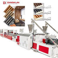 Ligne de production de panneaux muraux rainurés WPC, machine à profilés plastiques, machine à fabriquer des persiennes WPC PVC