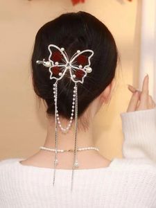 กิ๊บติดผมโลหะรูปผีเสื้อประดับมุกและดอกกุหลาบ รุ่นปี 2023 ขายส่ง ดีไซน์หรูหรา - Product Image 5