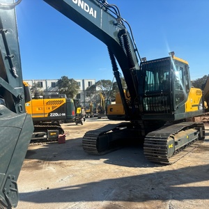Excavatrice Hyundai HX220HD d'occasion de haute qualité, fabriquée en Corée, en bon état, à vendre - Product Image 4