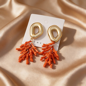 Nouvelles Boucles d'oreilles pendantes en <span class=keywords><strong>corail</strong></span> marin pour femmes, au design unique et spectaculaire, idéales pour les vacances, bijoux en métal, vente en gros transfrontalière - Product Image 3