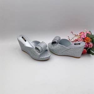 Sandali con tacco alto da <span class=keywords><strong>donna</strong></span> Y 37-42, nuovi, con strass, antiscivolo, con <span class=keywords><strong>zeppa</strong></span>, freschi per l'uso all'aperto, <span class=keywords><strong>ciabatte</strong></span> con tacco alto e suola spessa - Product Image 3