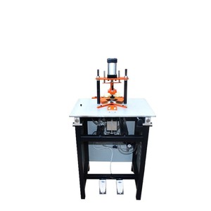 Máquina para hacer marcos de fotos Frame Creator con doble presión, fijación de esquinas y riel guía, operación manual, tamaño máximo de 1m - Product Image 1