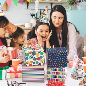 Carta da Regalo per <span class=keywords><strong>Compleanno</strong></span> con Pois e Palloncini Colorati per Ragazzi e Ragazze, <span class=keywords><strong>20</strong></span> x 28 Pollici, per Confezioni Regalo Festive - Product Image 4