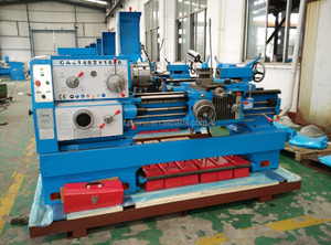 Tour à métaux horizontal manuel C6240D avec banc trempé par induction et système DRO pour l'usinage en atelier et le développement de prototypes - Product Image 5