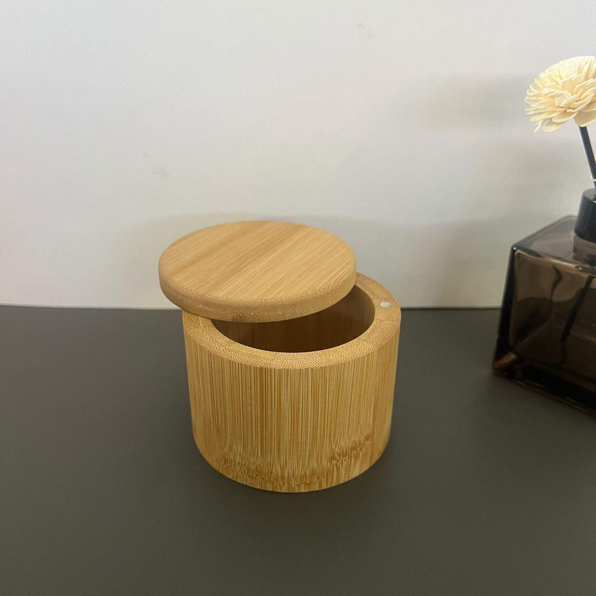 โถเครื่องปรุงช่องเดียวไม่มีช้อน9*9*7ซม.