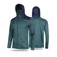 Coupe-vent à capuche haute performance résistant au vent, avec empiècements de couleur, imperméable léger pour le camping