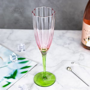 Flûte à champagne en <span class=keywords><strong>verre</strong></span> en forme de fleur rétro française 240 ml, <span class=keywords><strong>verre</strong></span> à vin rouge en cristal, couleur dégradée, sans plomb, <span class=keywords><strong>verre</strong></span> à cocktail - Product Image 3