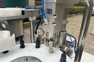 CX1-GFT <b>Desktop</b> Automatic Filling and Capping Machine for Liquid Food Samples - Product Image 2