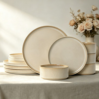 Ensemble de vaisselle en céramique pour 4, 12 pièces d'assiettes et bols en grès à glaçure réactive Passe au micro-ondes et au lave-vaisselle Beige