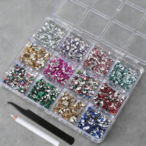 12 grilles 3D coloré multi-forme résine ongles strass dos plat cristal gemmes <span class=keywords><strong>Nail</strong></span> <span class=keywords><strong>Art</strong></span> breloques <span class=keywords><strong>manucure</strong></span> avec stylo et pince à épiler - Product Image 1