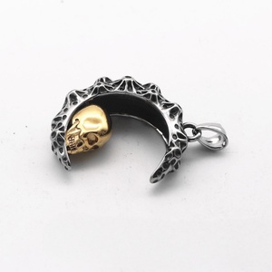 จี้พระจันทร์สไตล์พังก์, จี้หัวกะโหลกไทเทเนียมสีทองสำหรับผู้ชายและผู้หญิงแบบปรับแต่งได้, ขายส่ง, เครื่องประดับผู้ชาย - Product Image 5