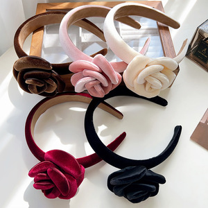 Serre-tête en velours personnalisé pour femme - Design 3D élégant et classique de 16 cm, idéal pour mariages et soirées - Product Image 2