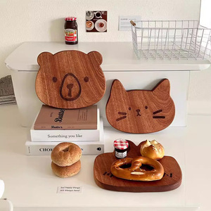 Planche à découper en bois en forme de pomme pour la préparation des aliments pour bébés, matériau en bois naturel - Product Image 1