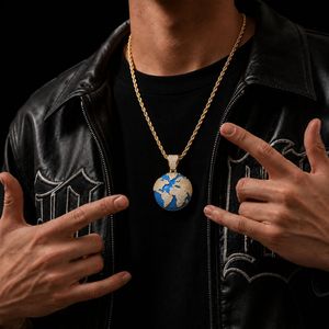 Collier pendentif globe terrestre en laiton émaillé bleu avec zircon cubique pour homme, style hip-hop, bijoux masculins, chaîne de mode - Product Image 3