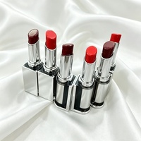 Baume à lèvres transparent personnalisé en gros sous marque privée, gloss repulpant, maquillage longue tenue, haute pigmentation, végétalien, hydratant, en plastique
