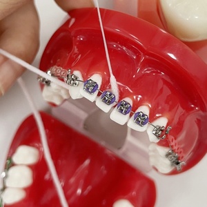 Dispositif <span class=keywords><strong>dentaire</strong></span> <span class=keywords><strong>orthodontique</strong></span> 2-en-1 <span class=keywords><strong>pour</strong></span> adultes, nettoyage en profondeur des appareils dentaires, bridges, implants, dispositifs dentaires sûrs, Super Floss - Product Image 6