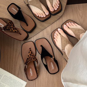 2026 New Women Wedge Heel Platform Flip Flops, Height Increasing Stylish Toe-post <b>Slippers</b> for Beach & Outdoor Wear - Product Image 1