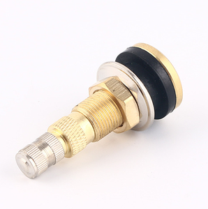 صمام إطار صلب TR618A من مصنع EW مباشرة للجرارات الزراعية، مناسب للاستخدام العام، مصنوع من المطاط والنحاس، بلون ذهبي - Product Image 4