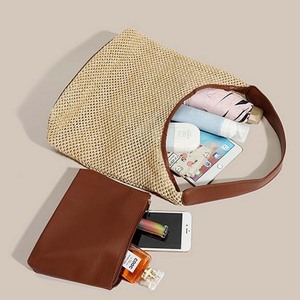 Nouveau style de sac fourre-tout en <span class=keywords><strong>osier</strong></span> rétro, <span class=keywords><strong>grand</strong></span> sac à bandoulière unique pour femmes, sac de plage de vacances d'été décontracté et spacieux - Product Image 1