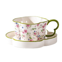 Mug à café en céramique haut de gamme en forme de fleur, coffret cadeau élégant pour le thé de l'après-midi, pour les fêtes
