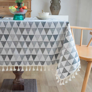 1 mantel de lujo ligero con borlas geométricas en V, adecuado para bodas, San Valentín y decoración del hogar. - Product Image 6
