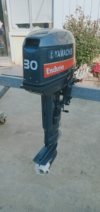 Motor fueraborda marino de gasolina de alta calidad y potencia, 30HP, 2 tiempos, con carburador, de alta velocidad, precio competitivo de fábrica OEM para reventa - Product Image 2