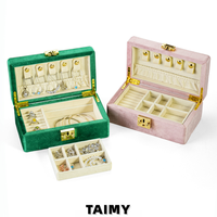 Boîte à bijoux rectangulaire en velours multicouche personnalisée avec logo, avec serrure, plateau amovible et couvercle rabattable pour le rangement des bijoux